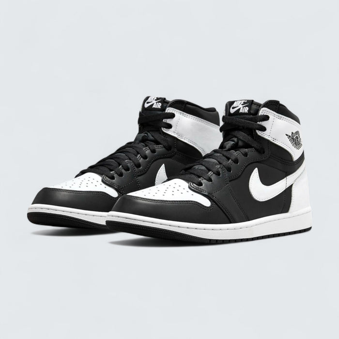 Nike Air Jordan 1 Retro High OG 'Black White'