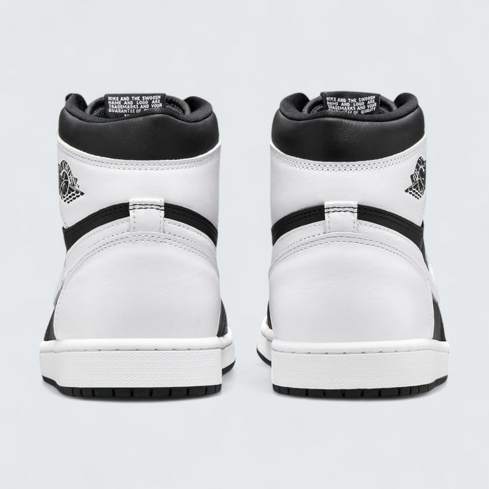 Nike Air Jordan 1 Retro High OG 'Black White'