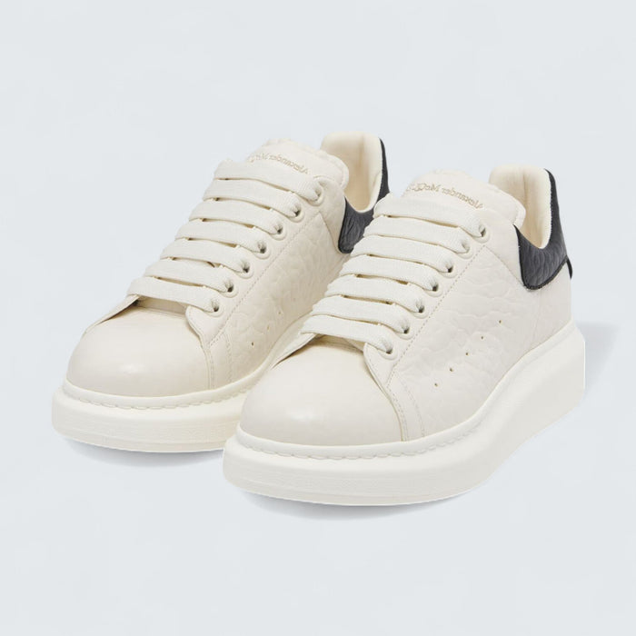 Alexander McQueen Oversized Sneaker in Off White Black