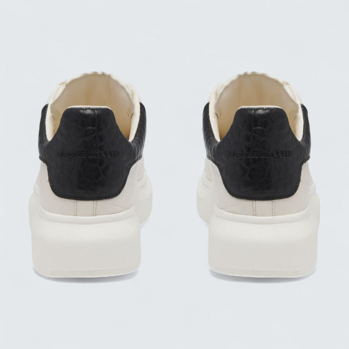 Alexander McQueen Oversized Sneaker in Off White Black