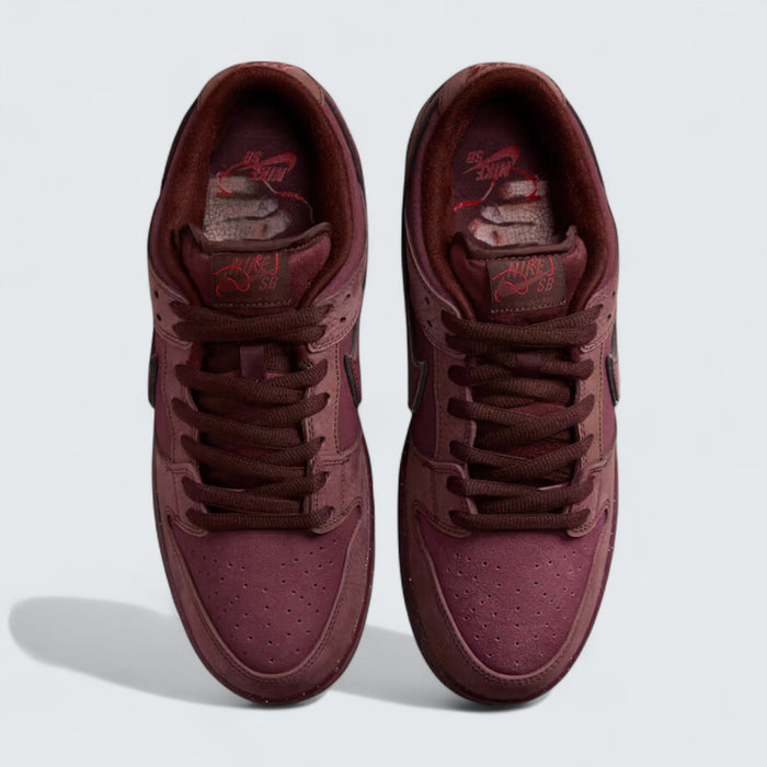 Nike SB Dunk Low 'Valentine's Day'